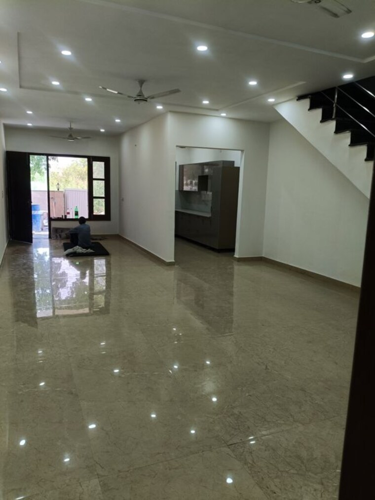 Room, vip road 3 Bedroom 1650 Sq.Ft. Independent House In Vip Road Zirakpur 10549537