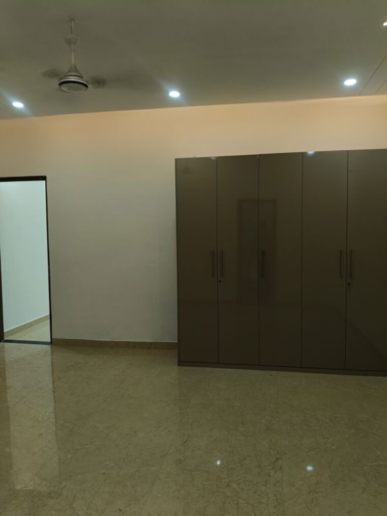 Room, vip road 3 Bedroom 1650 Sq.Ft. Independent House In Vip Road Zirakpur 10549537