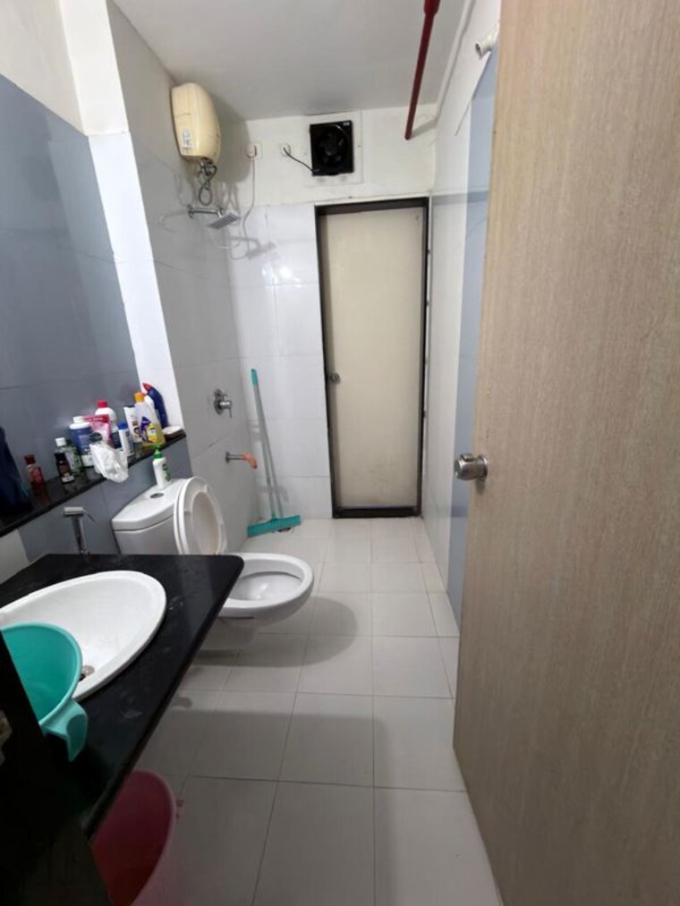Bathroom, paranjape-blue-ridge Studio 460 Sq.Ft. Apartment In Hinjewadi Pune 10549533