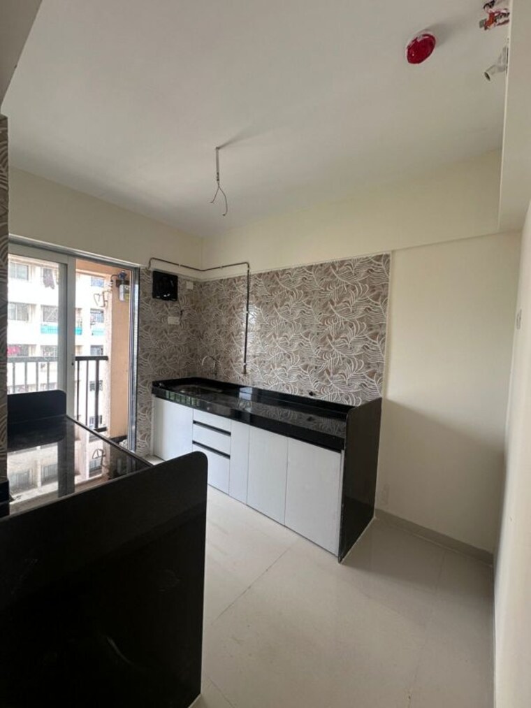 Kitchen, lodha-luxuria-priva 2 Bedroom 720 Sq.Ft. Apartment In Majiwada Thane 10549557