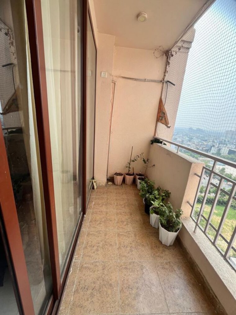 Balcony, civitech-sampriti 2.5 Bedroom 1200 Sq.Ft. Apartment In Sector 77 Noida 10549562