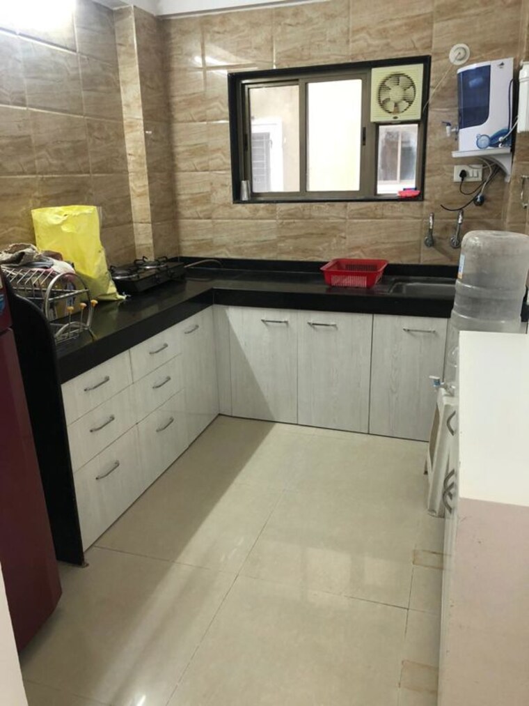 Kitchen, camelot-society 2 Bedroom 990 Sq.Ft. Apartment In Viman Nagar Pune 10549564