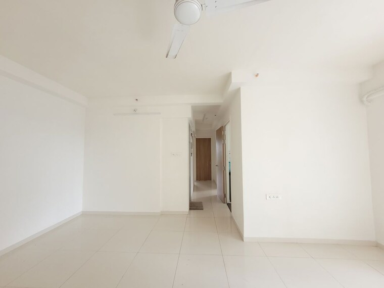 Room, godrej-emerald 3 Bedroom 927 Sq.Ft. Apartment In Ghodbunder Road Thane 10549547