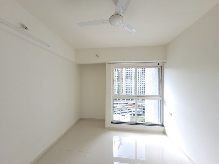 Room, godrej-emerald 3 Bedroom 927 Sq.Ft. Apartment In Ghodbunder Road Thane 10549547