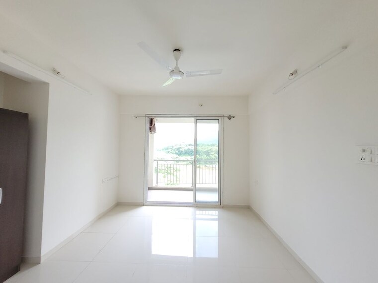 Room, godrej-emerald 3 Bedroom 927 Sq.Ft. Apartment In Ghodbunder Road Thane 10549547