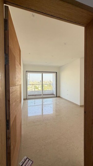 Room in 2 BHK Apartment at Northcape Venicia, Baner – for Rent