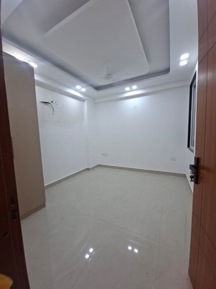 Bathroom, chattarpur 2 Bedroom 900 Sq.Ft. Builder Floor In Chattarpur Delhi 10549593