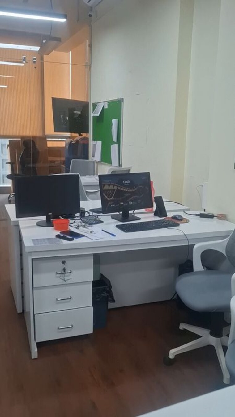 Team Area, quanta-fortune-emporio Commercial Office Space 530 Sq.Ft. In Mira Road Thane 10549591