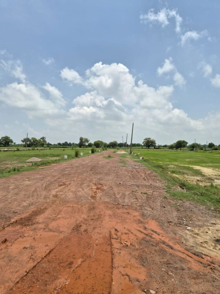 undefined, chhata  100 Sq.Yd. Plot In Chhata Vrindavan 10549609