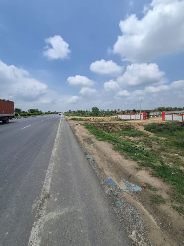 undefined, chhata  200 Sq.Yd. Plot In Chhata Vrindavan 10549616