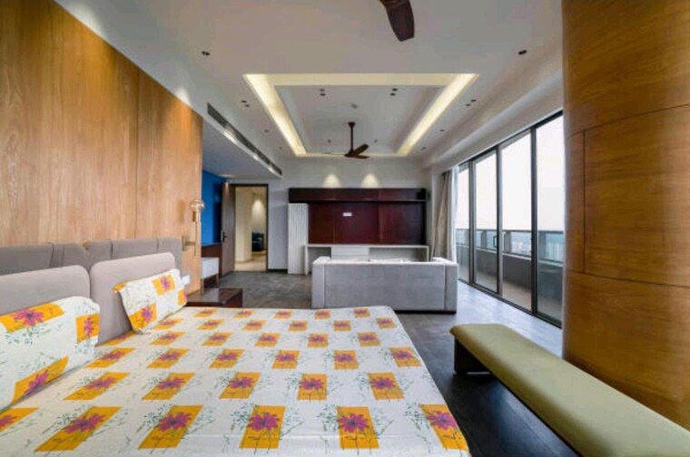 Bedroom, paras-quartier 4 Bedroom 6000 Sq.Ft. Apartment In Gwal Pahari Gurgaon 10549603
