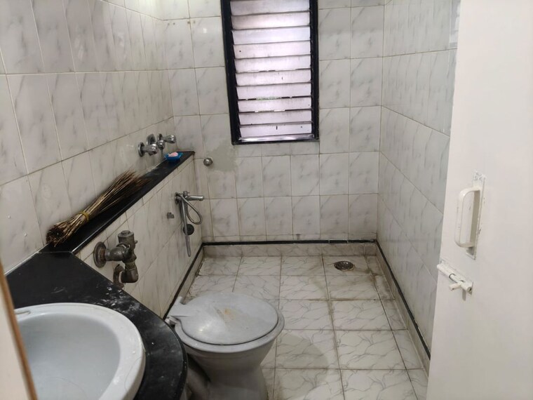 Bathroom, neelsidhi-atlantis 2 Bedroom 1250 Sq.Ft. Apartment In Nerul Navi Mumbai 10549619