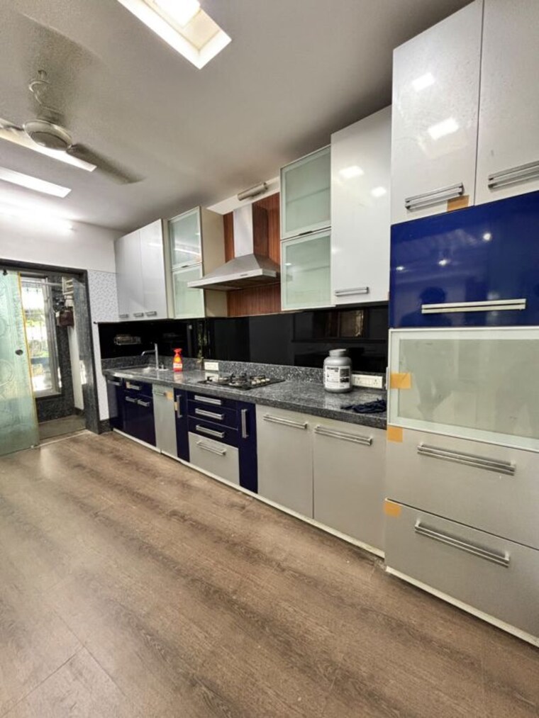 Kitchen, hashu-niwas 3 Bedroom 1250 Sq.Ft. Apartment In Bandra West Mumbai 10549612