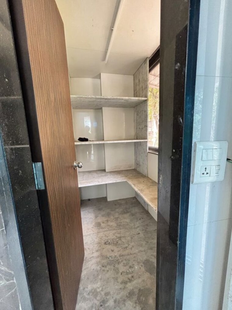 Balcony, hashu-niwas 3 Bedroom 1250 Sq.Ft. Apartment In Bandra West Mumbai 10549612