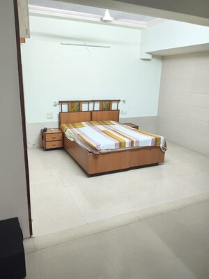 Bedroom in 2 BHK Apartment at Gurunanak Nagar – for Rent