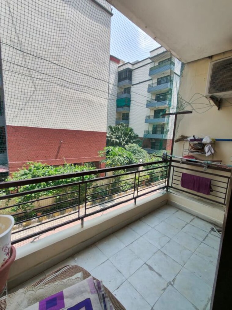 Balcony, pir machalla 3 Bedroom 1650 Sq.Ft. Apartment In Pir Machalla Zirakpur 10549639