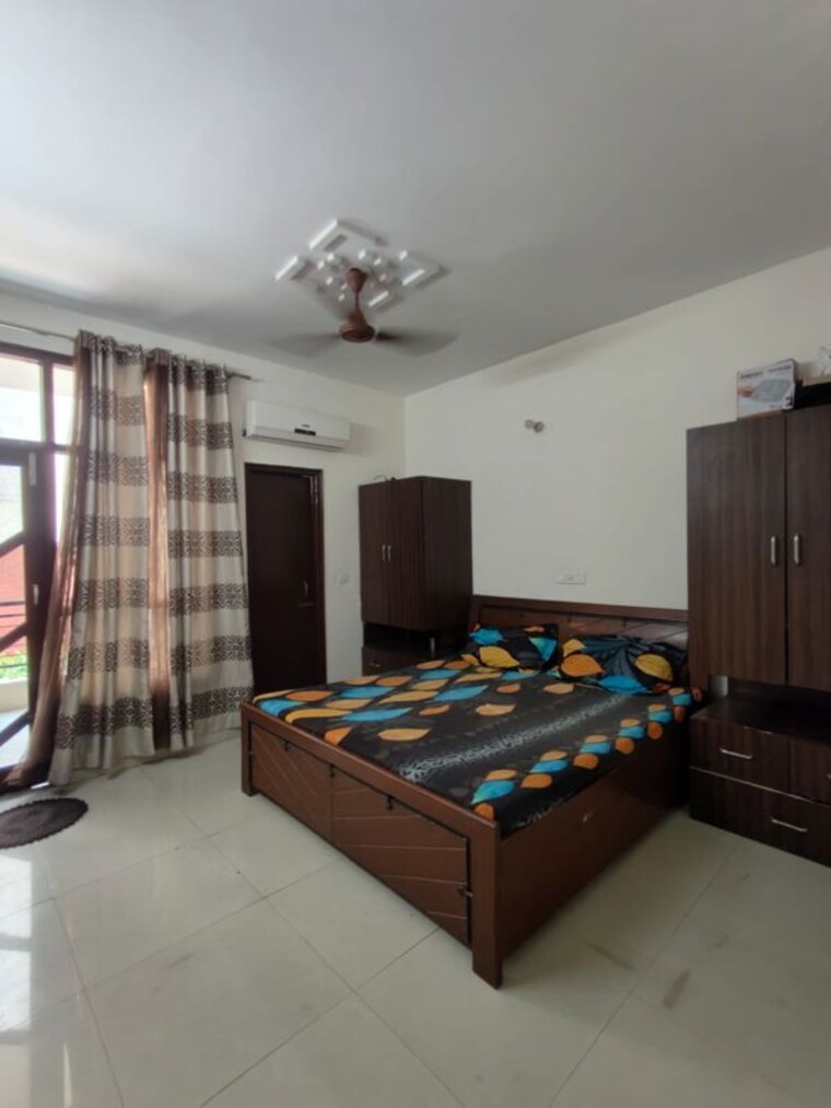 Bedroom, pir machalla 3 Bedroom 1650 Sq.Ft. Apartment In Pir Machalla Zirakpur 10549639