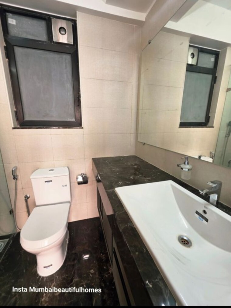 Attached Bathroom, bharat-skyvistas 3 Bedroom 1325 Sq.Ft. Apartment In Andheri West Mumbai 10344793