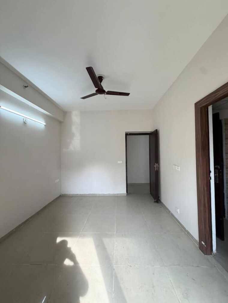 Room, nirala-greenshire 3 Bedroom 1380 Sq.Ft. Apartment In Sector 2 Greater Noida Greater Noida 10549666