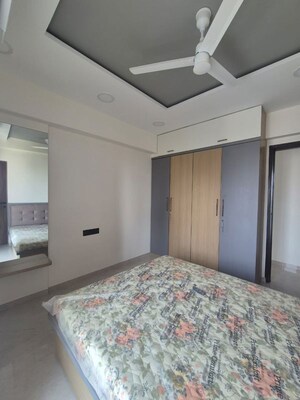 Bedroom in 3 BHK Apartment at Bandra West – for Rent
