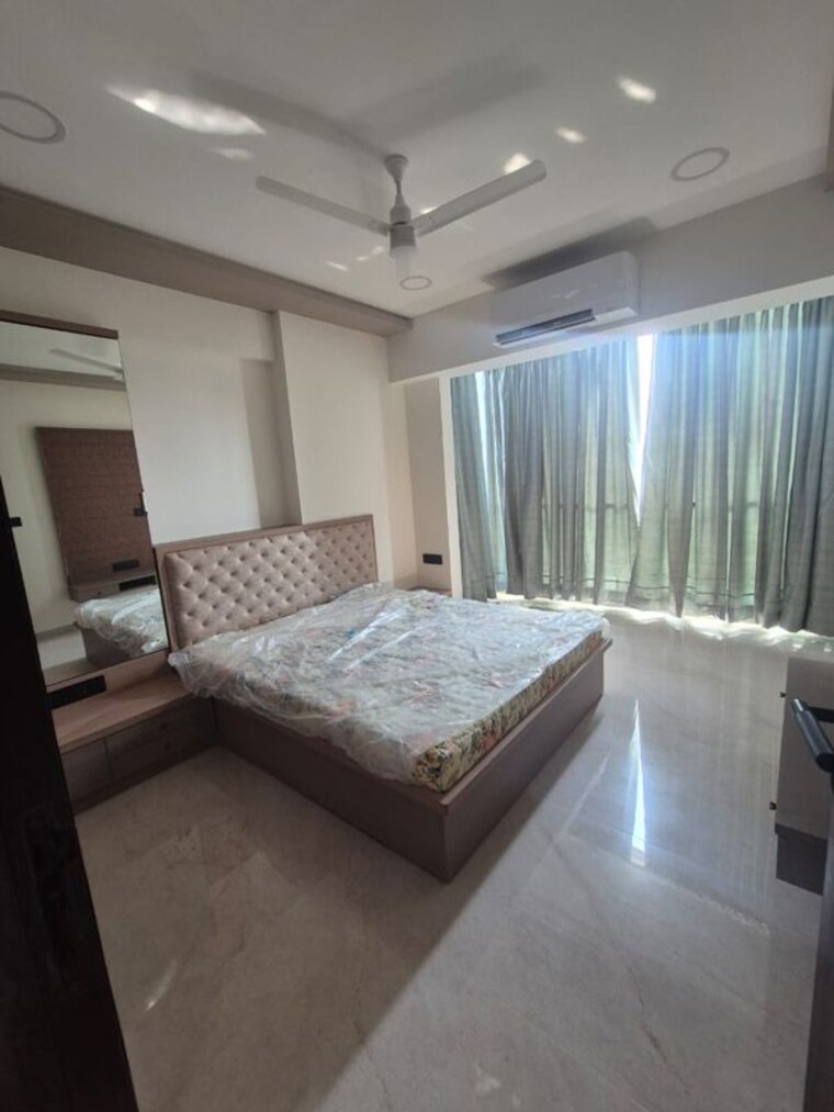 Room, bandra west 3 Bedroom 1150 Sq.Ft. Apartment In Bandra West Mumbai 10549660