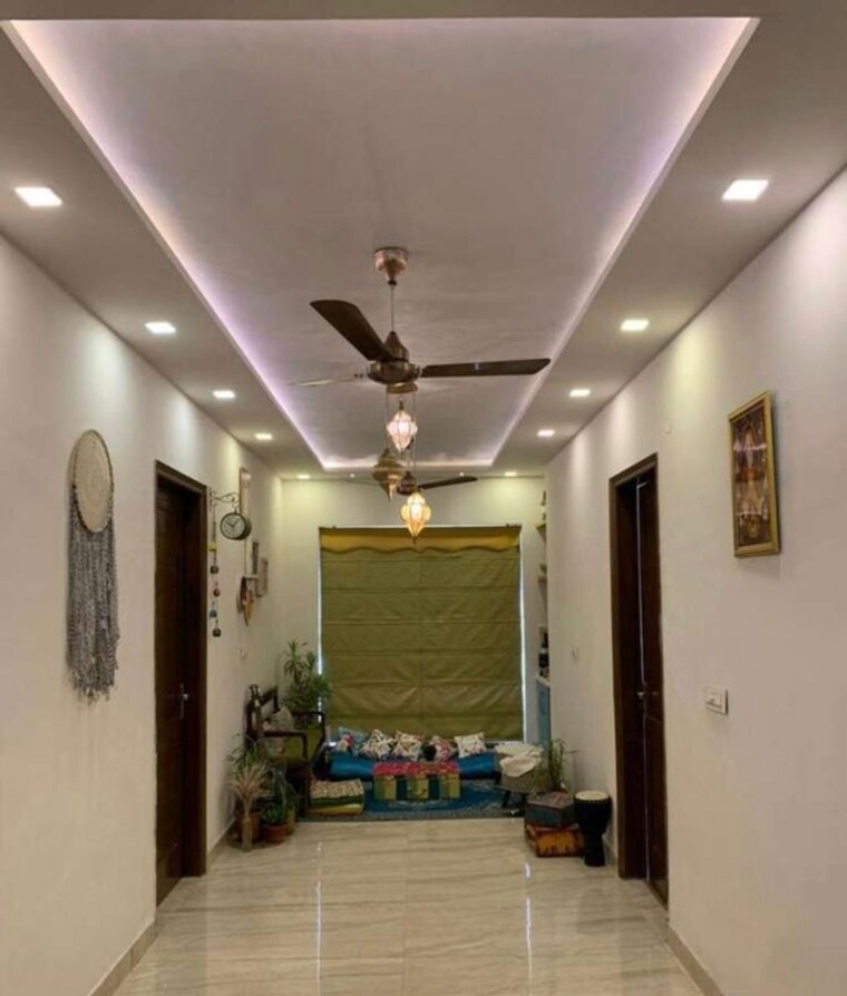 Living Room, jamuna-enclave 3 Bedroom 200 Sq.Yd. Builder Floor In Ambala Highway Zirakpur 10549674