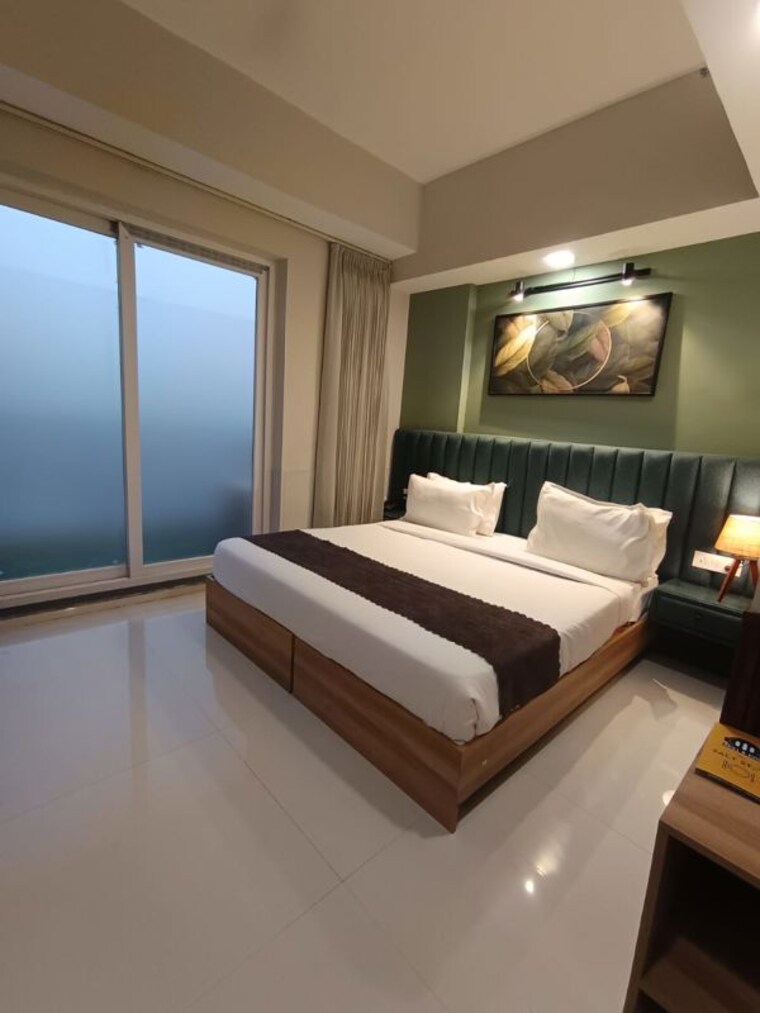 Bedroom, plus-senate-court Studio 750 Sq.Ft. Apartment In Sector 62 Gurgaon 10549679