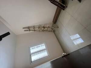 Study Room in 2.5 BHK Apartment at Amrapali Ivory Heights, Amrapali Dream Valley – for Rent