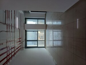 Room in  Office Space at Chandak Unicorn, Andheri West – for Rent
