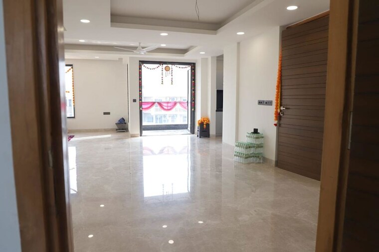 Living Room, ansal-api-versalia 4 Bedroom 3240 Sq.Ft. Apartment In Sector 67a Gurgaon 10549758