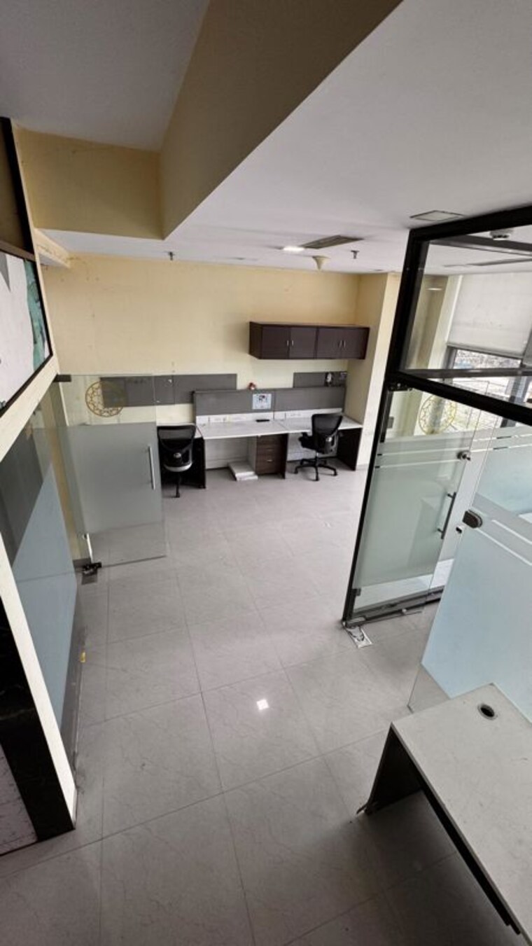 Team Area, lodha-supremus-lower-parel Commercial Office Space 890 Sq.Ft. In Lower Parel Mumbai 10549786