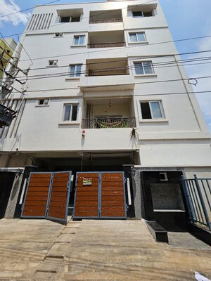 6+ BHK Independent House For Sale in Kanuru