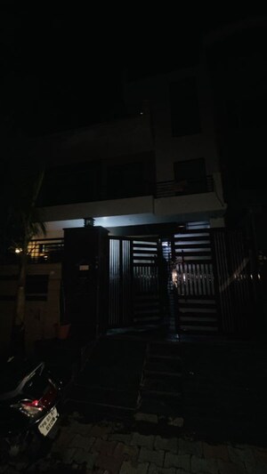 6 BHK Independent House For Sale in Sector 7