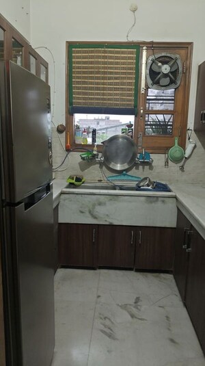 Kitchen in 2 BHK Builder Floor at Sector 16 – for Rent
