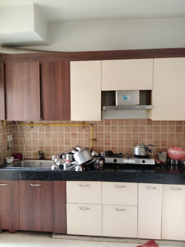 Kitchen, mahagun-mywoods 2 Bedroom 935 Sq.Ft. Apartment In Sector 16c Greater Noida Greater Noida 10549815