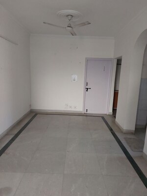 Room in 3 BHK Builder Floor at Palam Vihar – for Rent