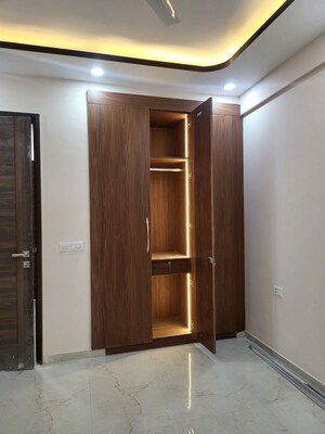 Room in 3.5 BHK Builder Floor at Smart World Gems, Sector 89 – for Sale