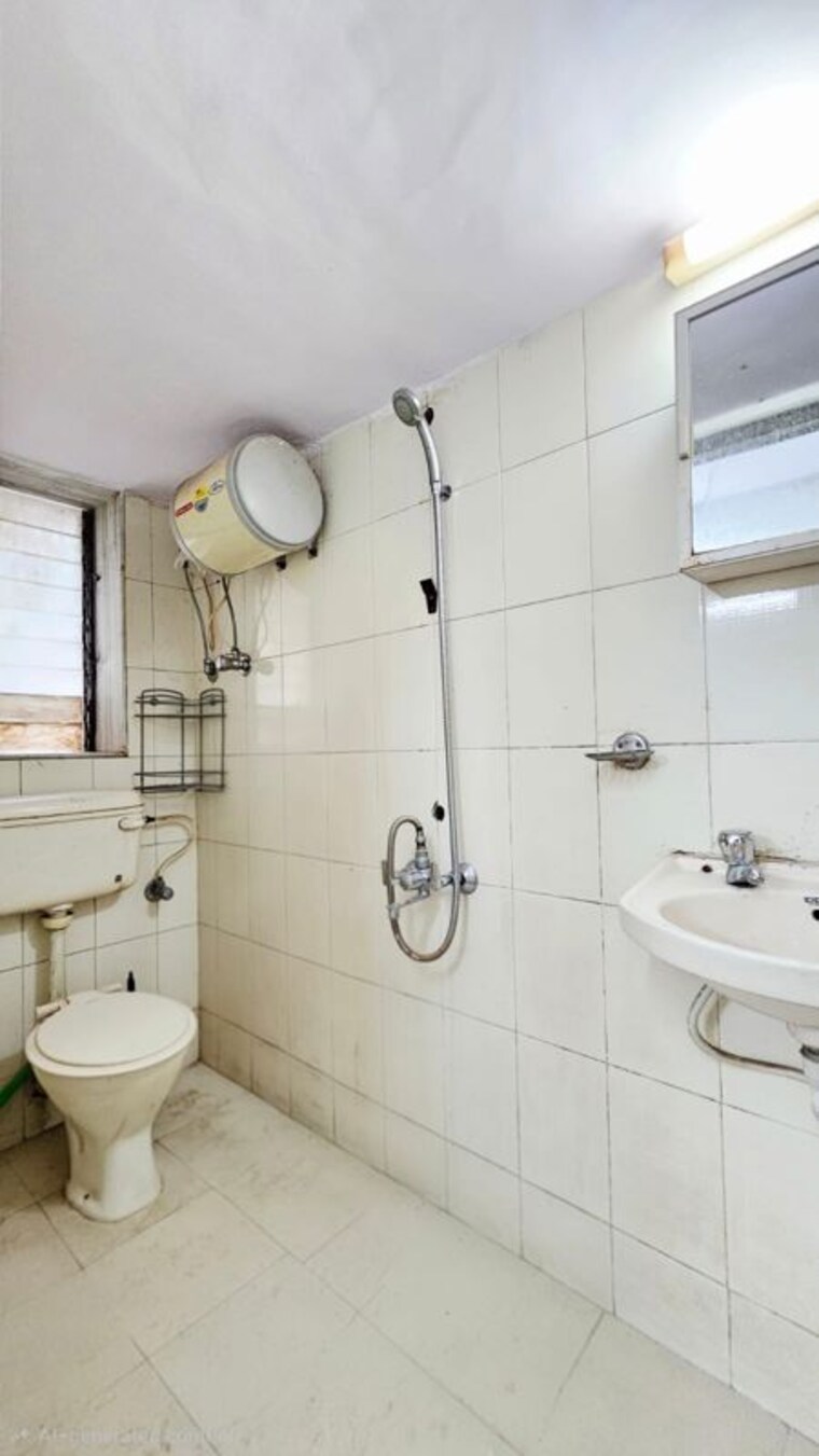 Bathroom, sher-e-punjab 2 Bedroom 850 Sq.Ft. Apartment In Andheri East Mumbai 10549865