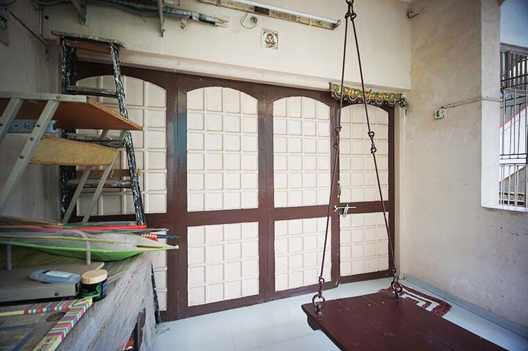 Balcony, satellite 5 Bedroom 174 Sq.Yd. Independent House In Satellite Ahmedabad 10549868