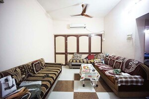 Bedroom in 5 BHK Independent House at Satellite – for Sale