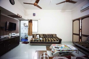 Living Room in 5 BHK Independent House at Satellite – for Sale