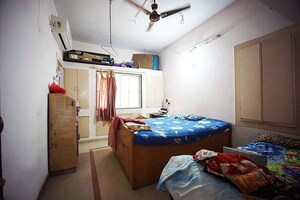 Bedroom in 5 BHK Independent House at Satellite – for Sale