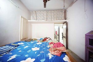 Bedroom in 5 BHK Independent House at Satellite – for Sale