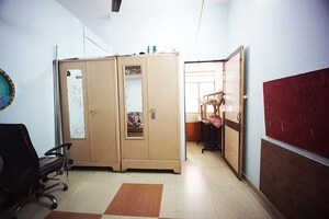 Bathroom in 5 BHK Independent House at Satellite – for Sale