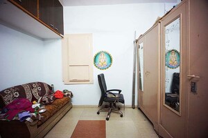 Living Room in 5 BHK Independent House at Satellite – for Sale