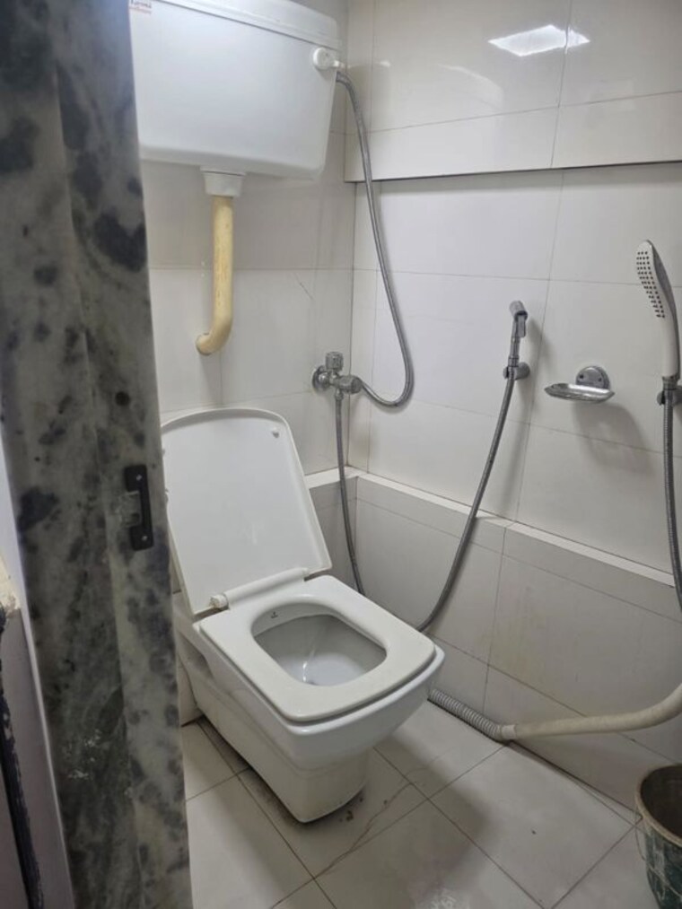 Bathroom, kala ghoda Commercial Office Space 1300 Sq.Ft. In Kala Ghoda Mumbai 10549882