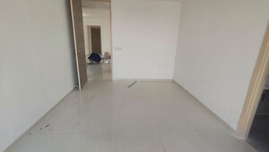Room in 2 BHK Apartment at Group Seven Rushi Heights, Goregaon East – for Rent