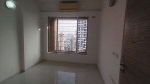 Room in 2 BHK Apartment at Group Seven Rushi Heights, Goregaon East – for Rent