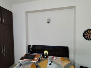 Furnished Amenities in 2.5 BHK Apartment at Mahagun Moderne, Sector 78 – for Sale