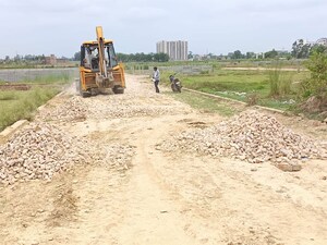 Plot For Sale in Parao